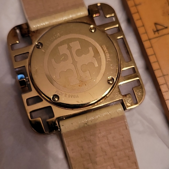 TORY BURCH Izzie WatchEst. Retail Price of $495.00 preloved - Picture 5 of 7